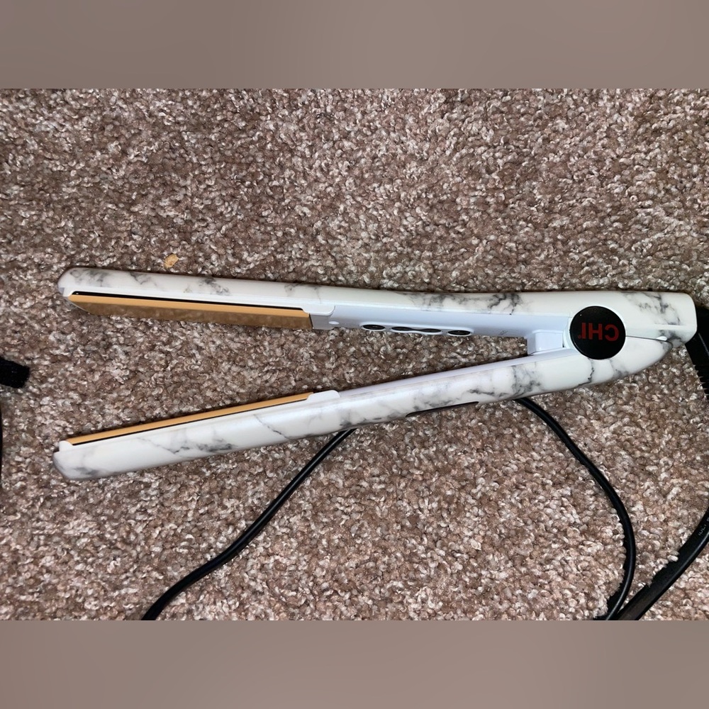 CHI G2 Ceramic & Titanium Infused Hairstyling Iron - 1 1/4 in.